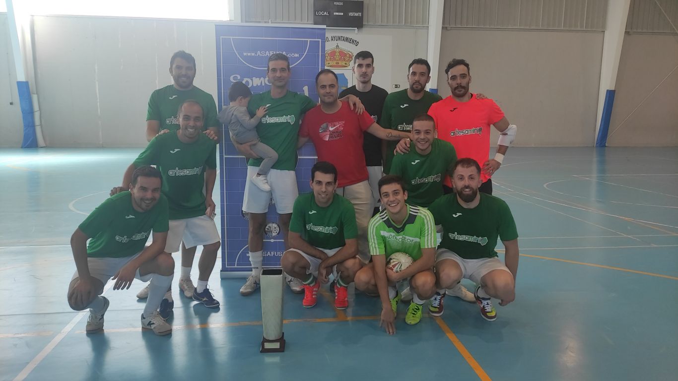 El ARTESAMINI FUTSAL se proclamó Campeón de la Supercopa al vencer 4-7 contra EL SALÓN DEL CAFÉ