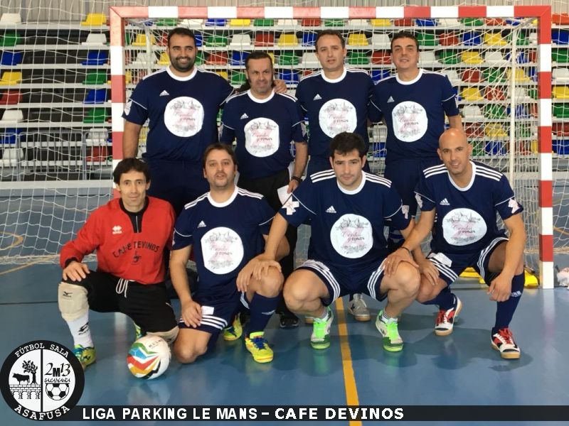Equipo de Ftbol Sala: CAF DEVINOS